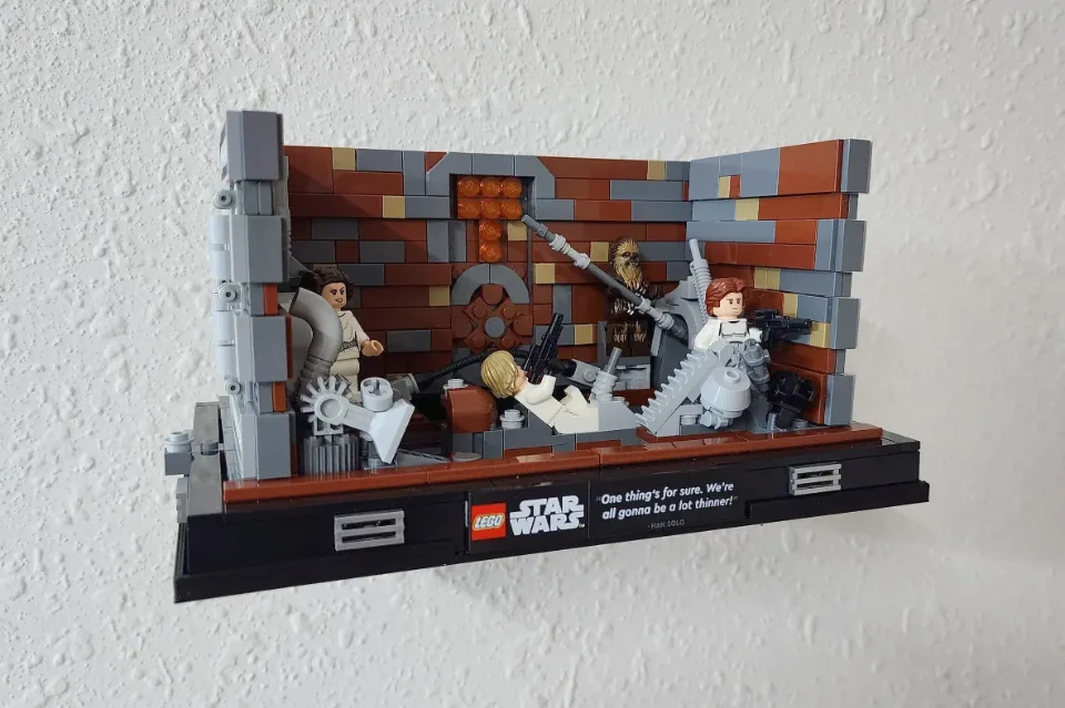 Wall Mount for LEGO® Death Star™ Trash Compactor Diorama (75339)