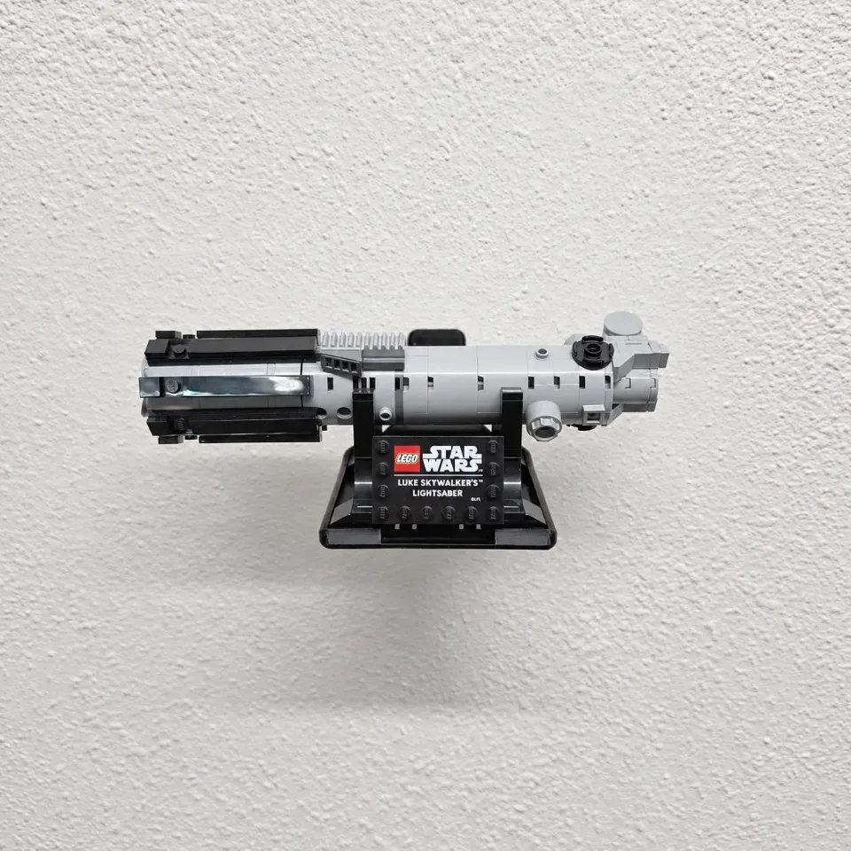 Wall Mount for LEGO® Luke Skywalker’s Lightsaber™ (40483)