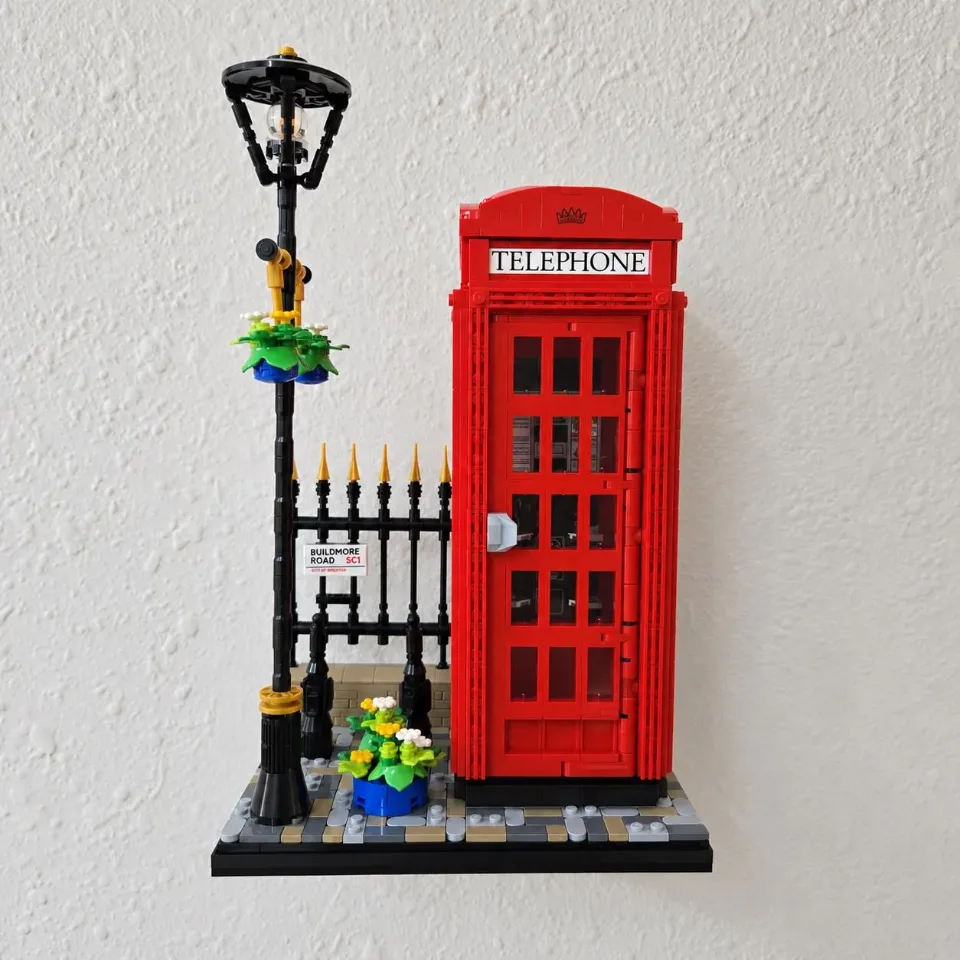 Wall Mount for LEGO® Red London Telephone Box (21347)