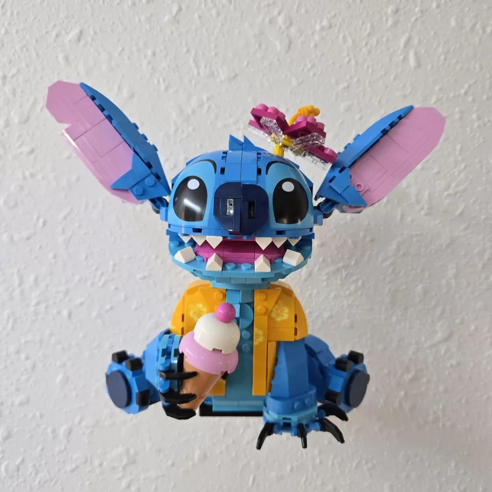 Wall Mount for LEGO® Stitch (43249)