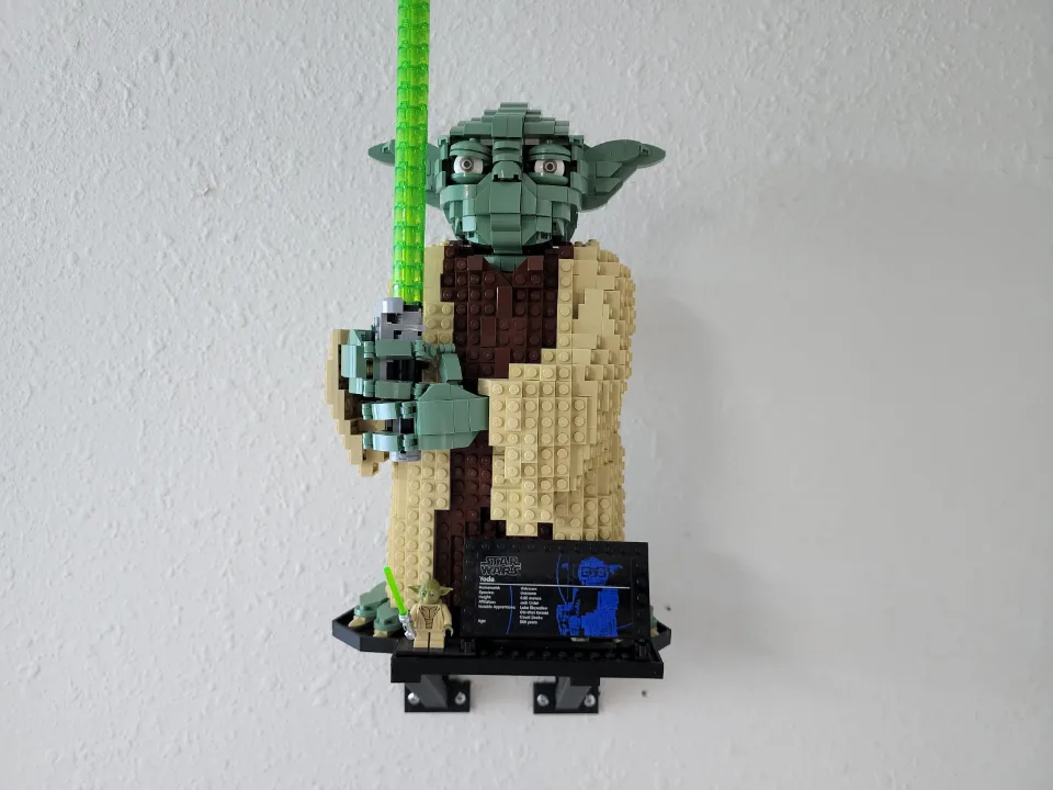 Yoda (75255) — tray wall mount