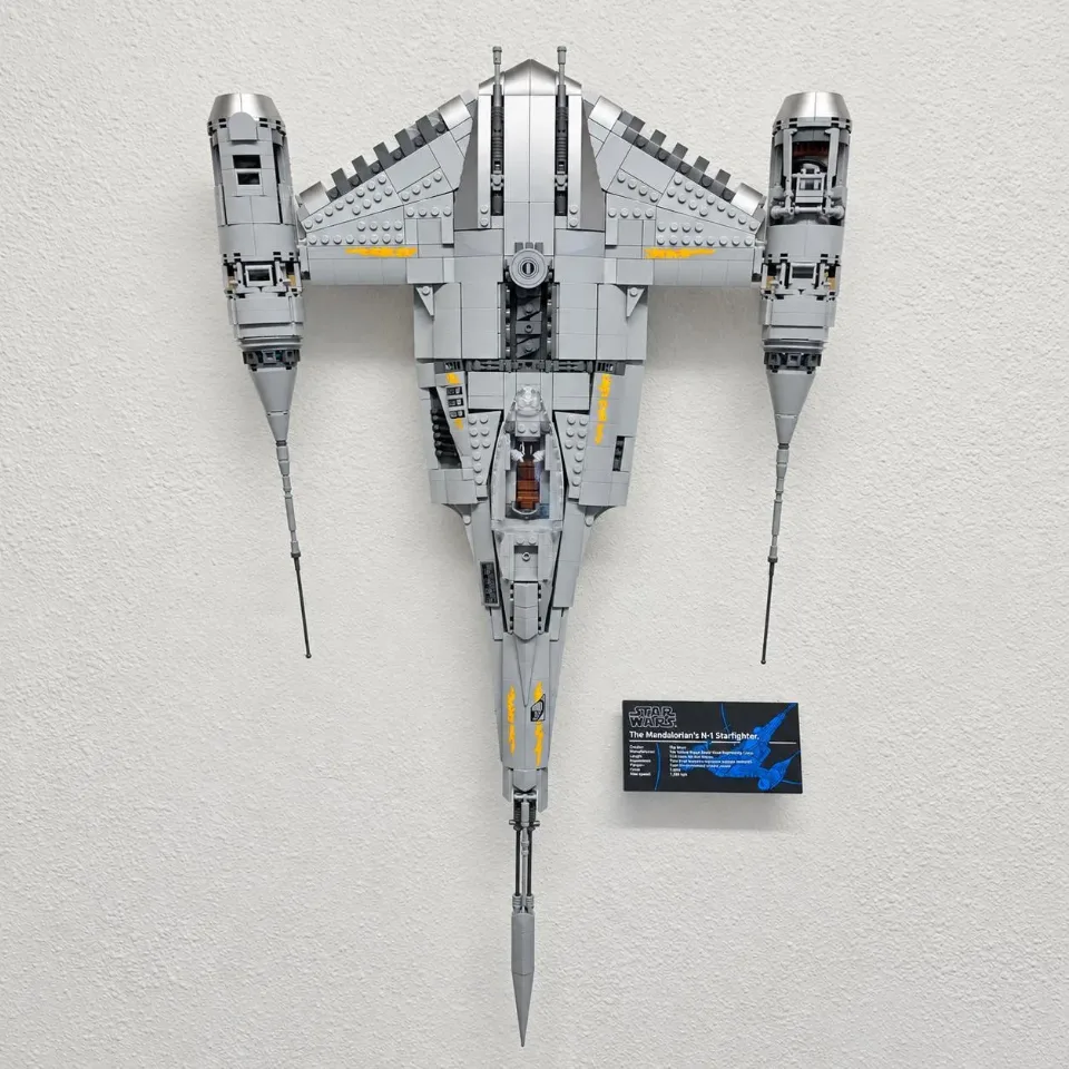 The Mandalorian’s UCS N-1 Starfighter (75442) — vertical wall mount