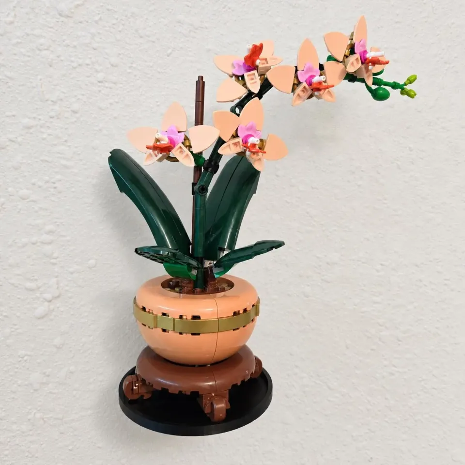 Wall Mount for LEGO® Mini Orchid (10343)
