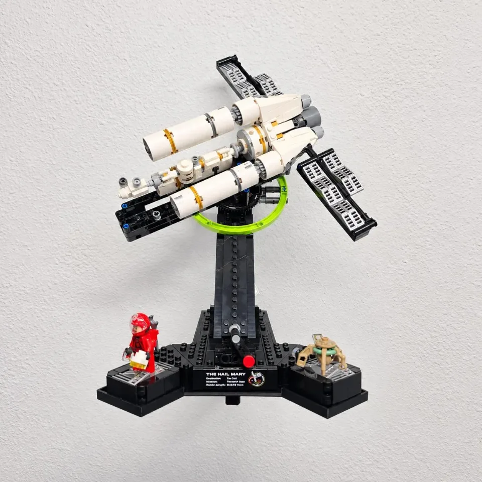 Project Hail Mary (11389) — tray wall mount