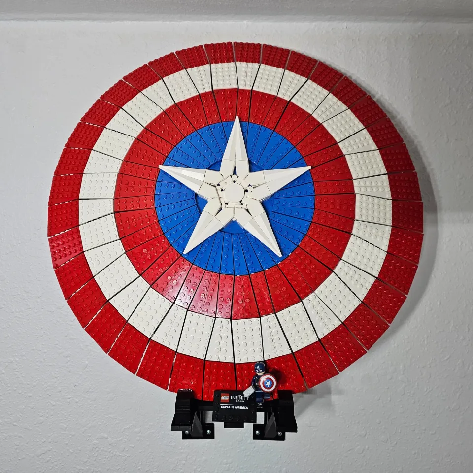 Captain America’s Shield (76262) — tray wall mount