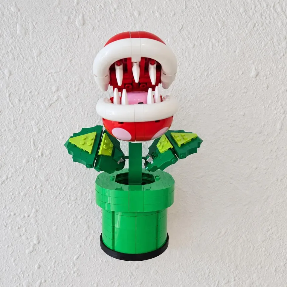 Wall Mount for LEGO® Piranha Plant (71426)