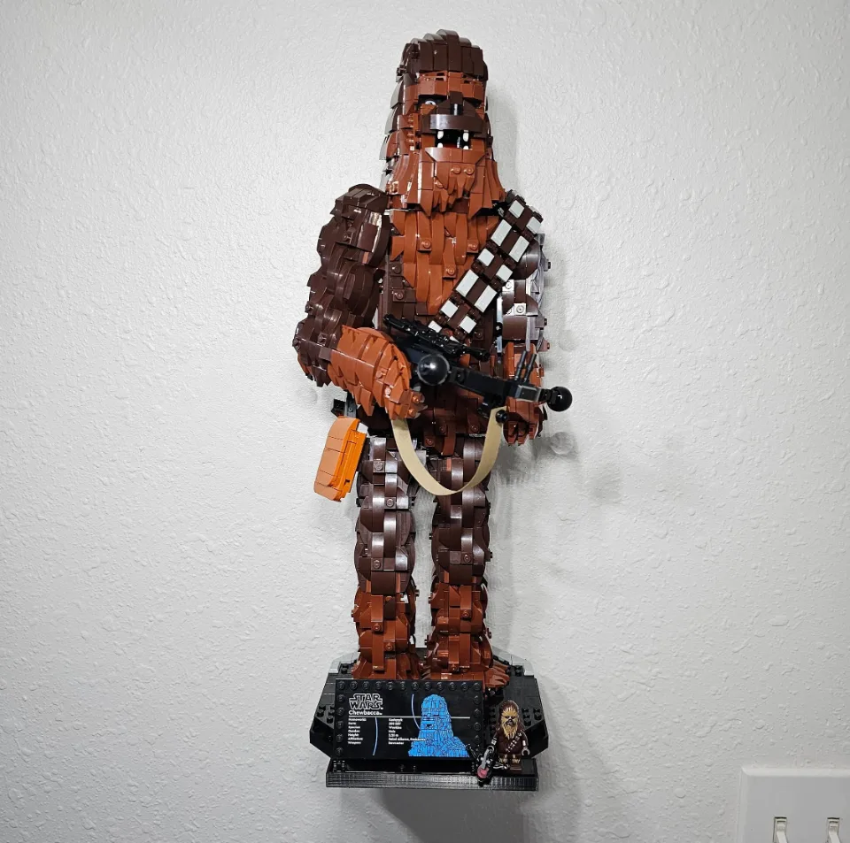 Chewbacca (75371) — tray wall mount