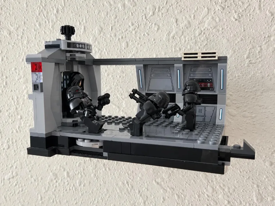 Dark Trooper Attack (75324) — tray wall mount