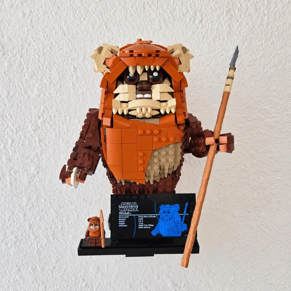 Wall Mount for LEGO® Wicket the Ewok™ (75430)