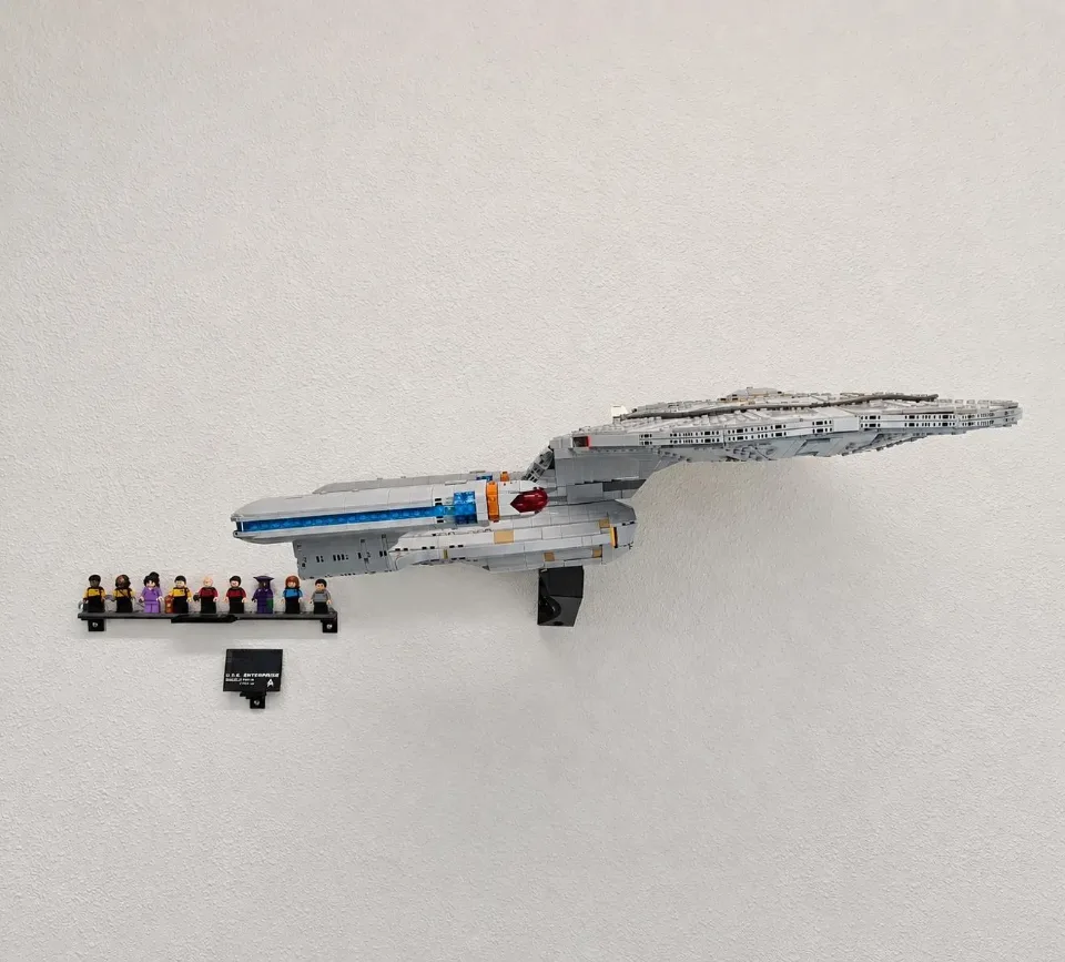 Horizontal Wall Mount for LEGO® Star Trek: U.S.S. Enterprise NCC-1701-D™ (10356)